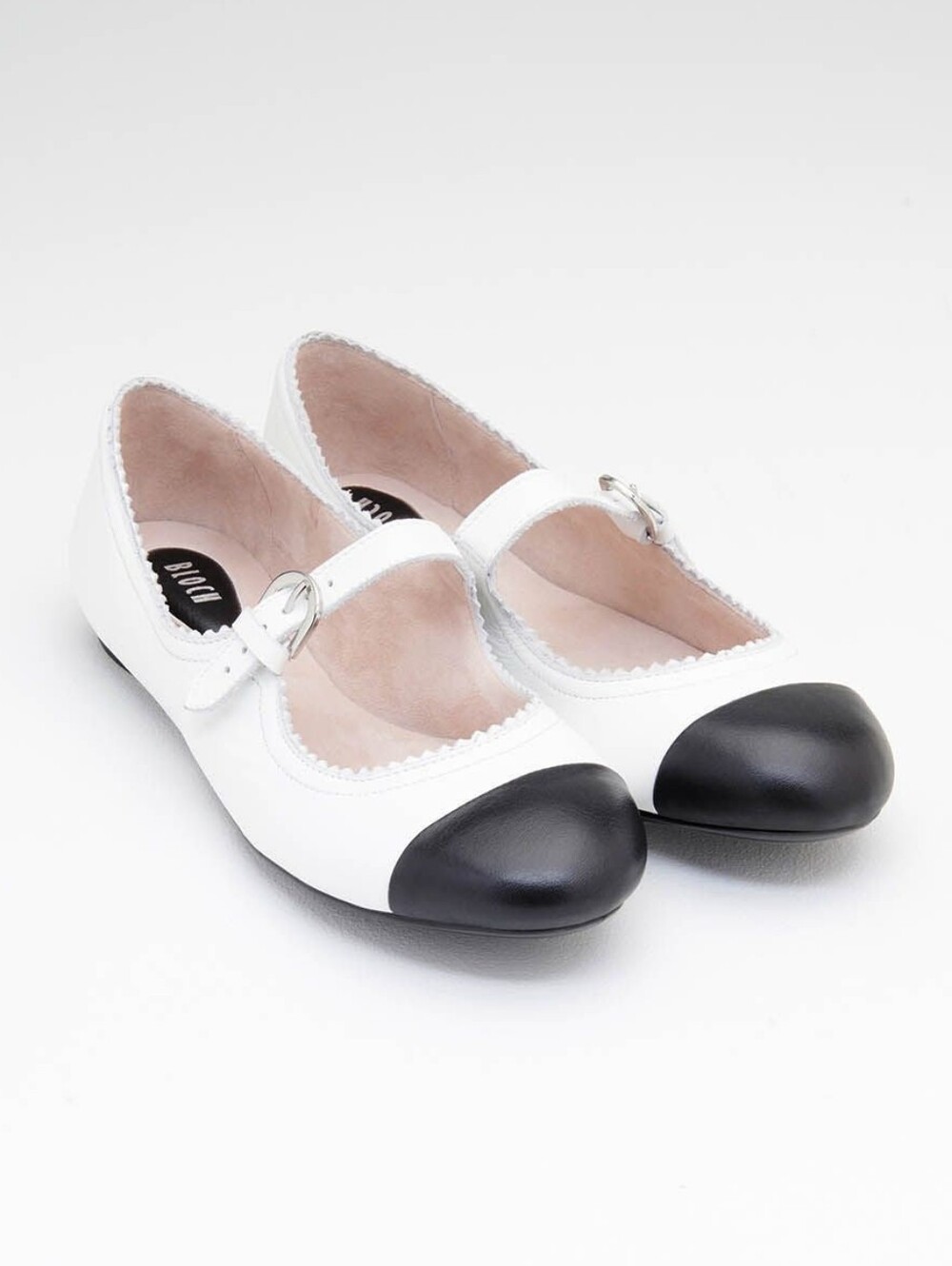 Women's Bloch Cassiopeia Ballet Flat NWT 6.5